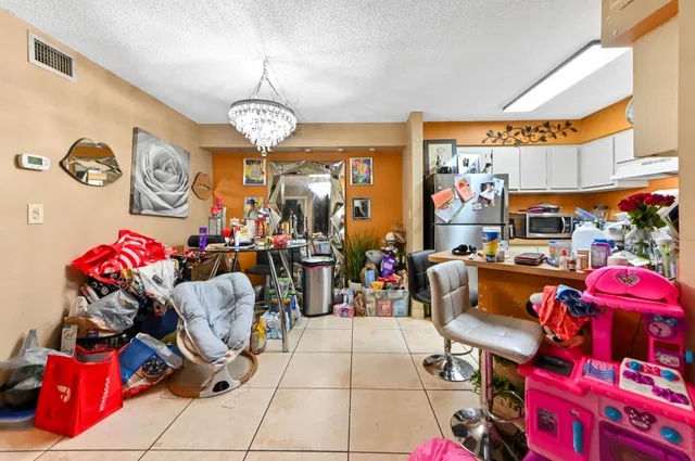 Unit D photo 5