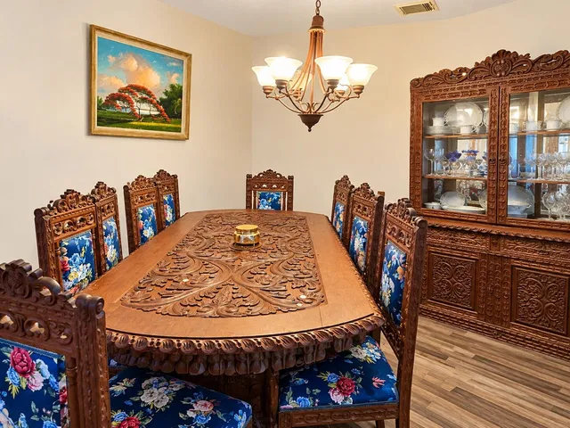  Residence photo 5