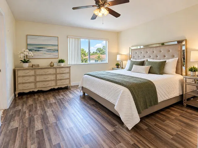  Residence photo 6
