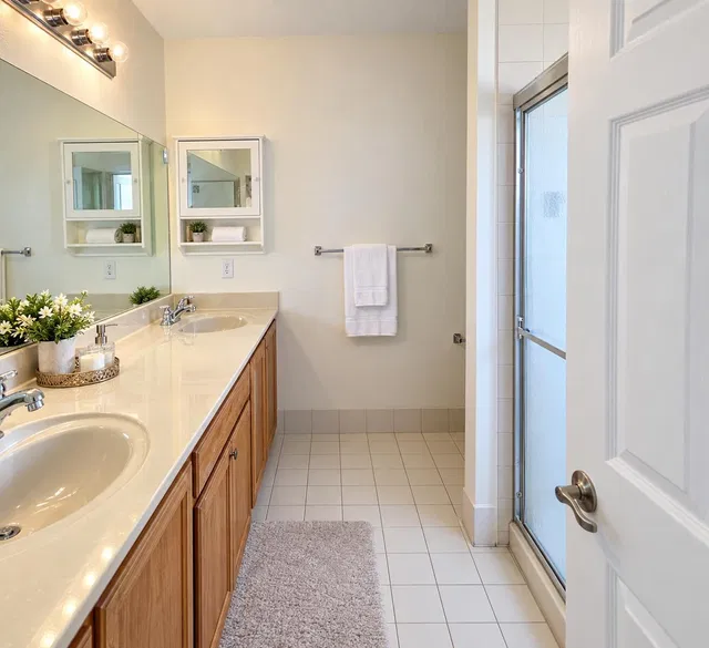  Residence photo 9