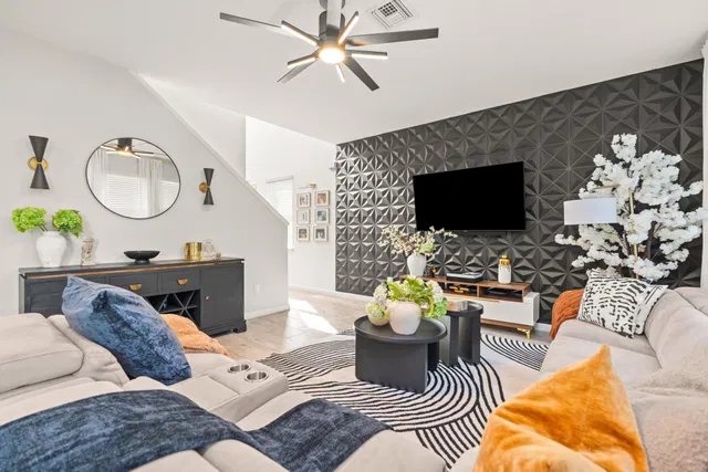  Residence photo 11