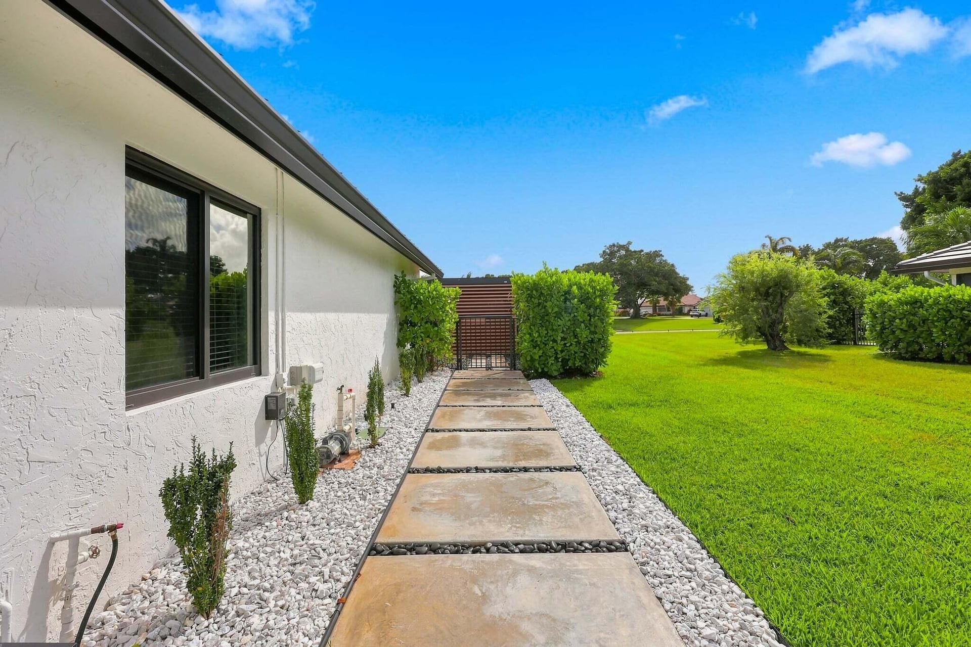  Residence photo 64