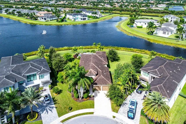 Boca Bridges Residence photo 33