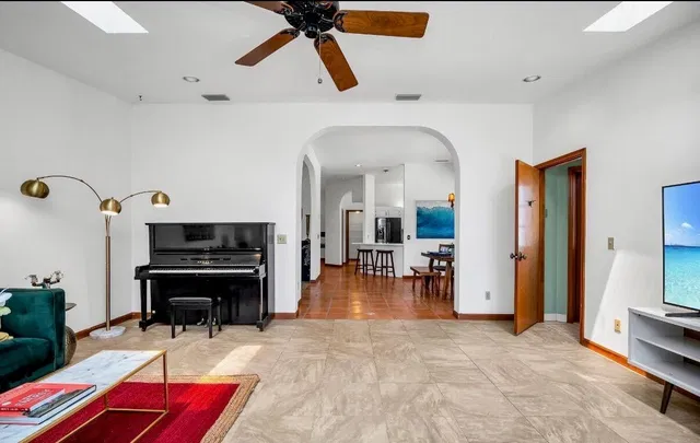  Residence photo 10