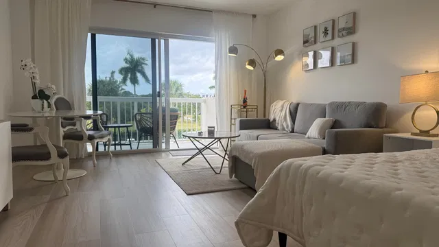 2600 N Flagler Unit 313 photo 9