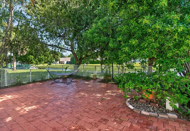  Residence photo 44