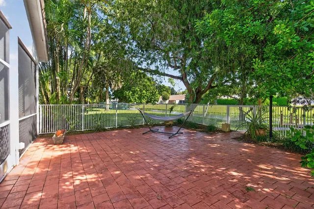  Residence photo 45