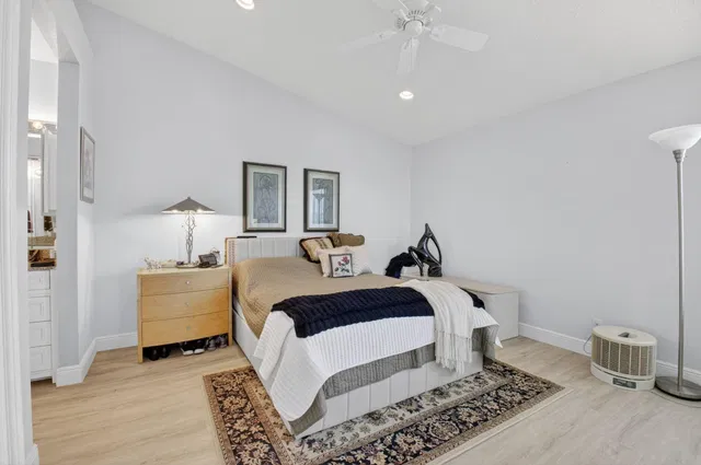 Residence photo 15