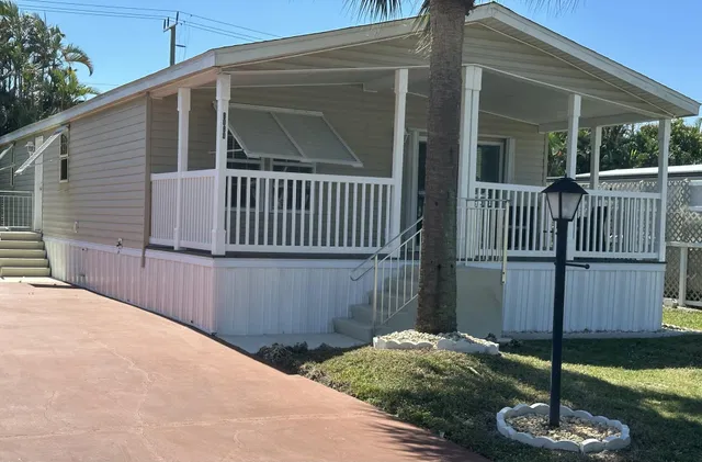 Residence photo 3