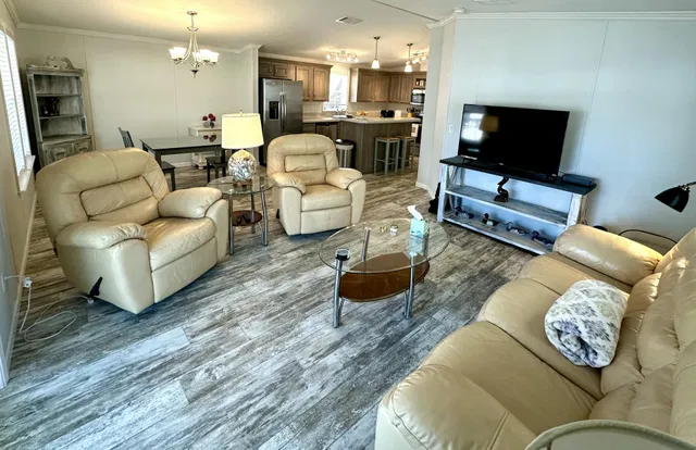 Residence photo 9