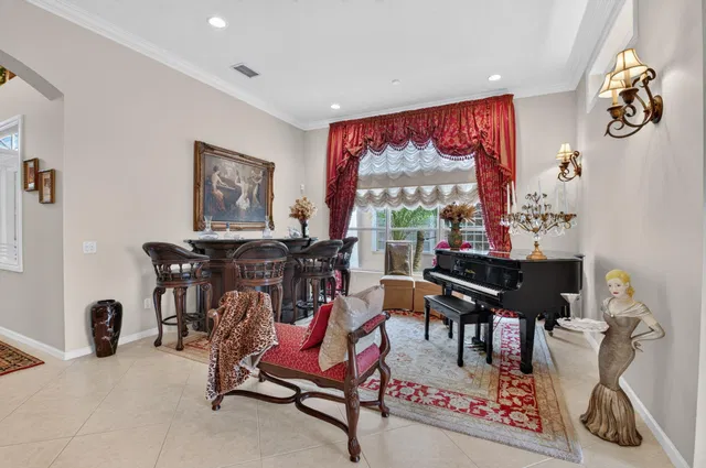 Residence photo 9