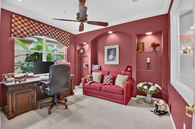 Residence photo 29