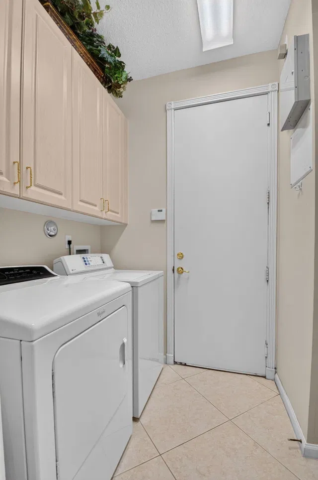 Residence photo 34