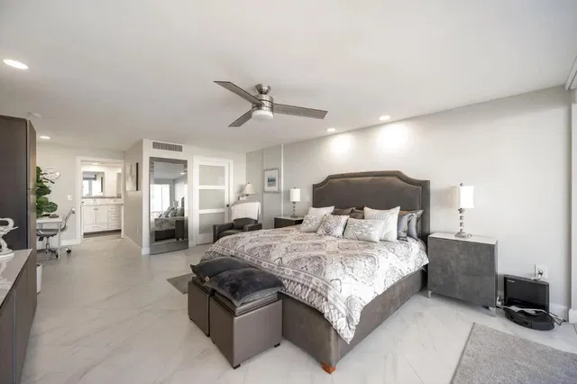 South Palm Beach Unit 527 photo 12