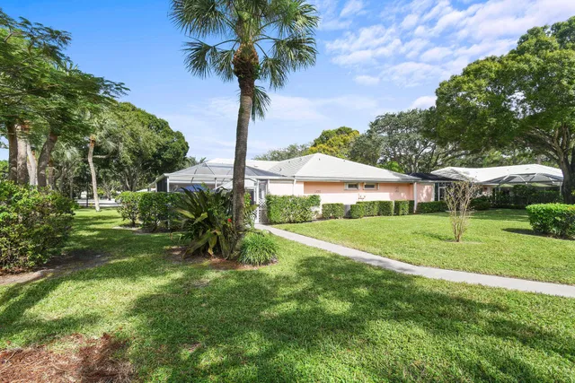 Residence photo 3