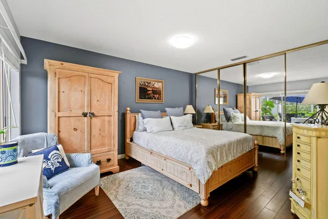 Residence photo 9