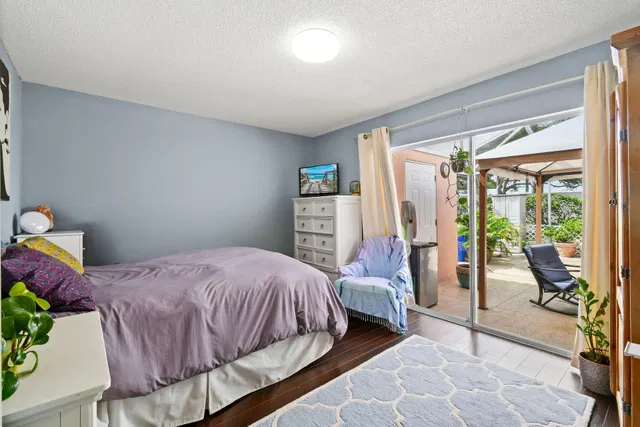 Residence photo 11
