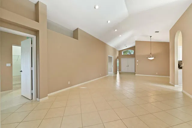 Residence photo 7