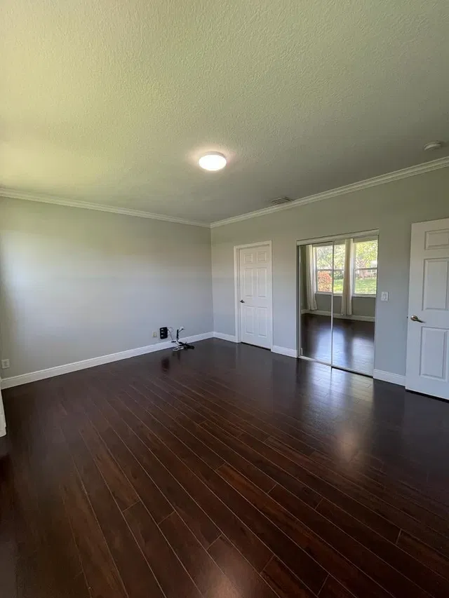 Residence photo 6