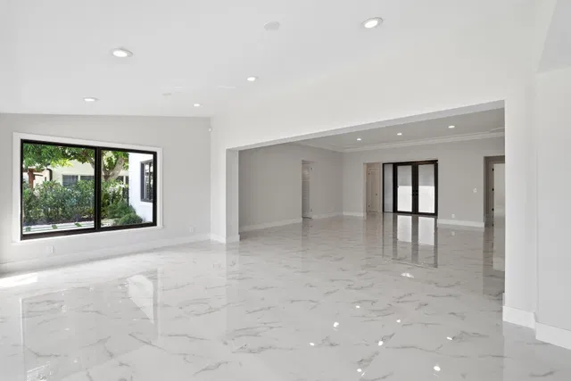 Palm Beach Isles Residence photo 12