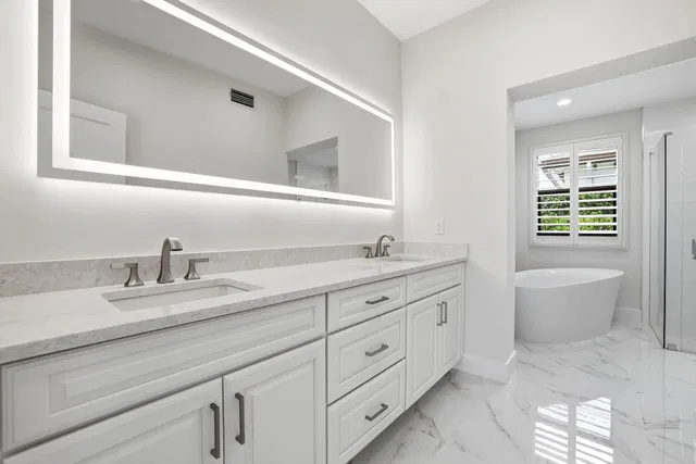 Palm Beach Isles Residence photo 17