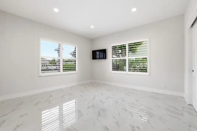 Palm Beach Isles Residence photo 21