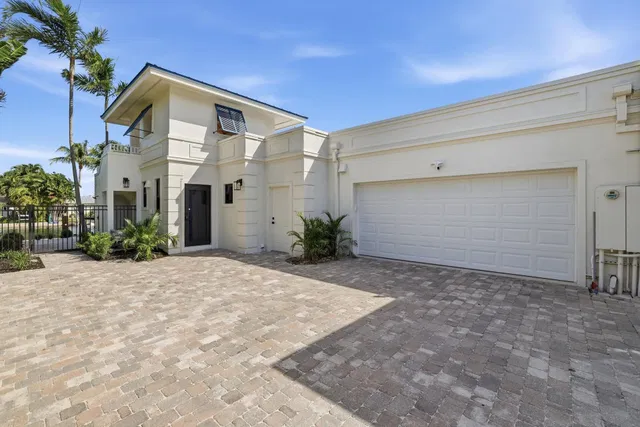 Palm Beach Isles Residence photo 26