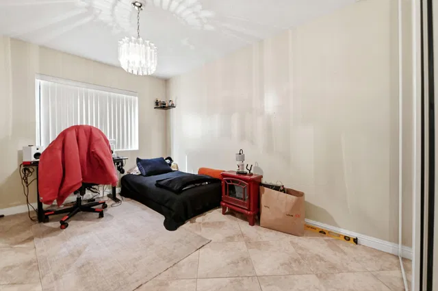 Residence photo 20