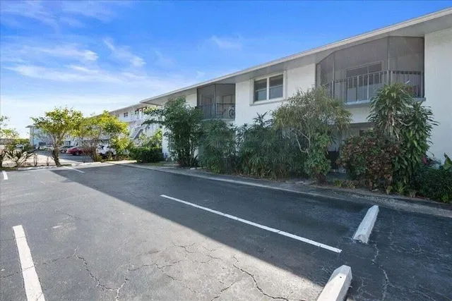  Unit 204 photo 18