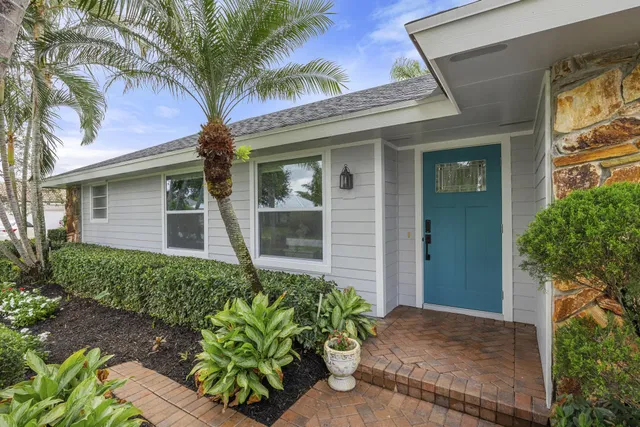 Residence photo 3
