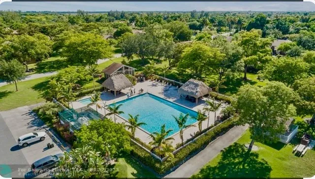 Residence photo 18