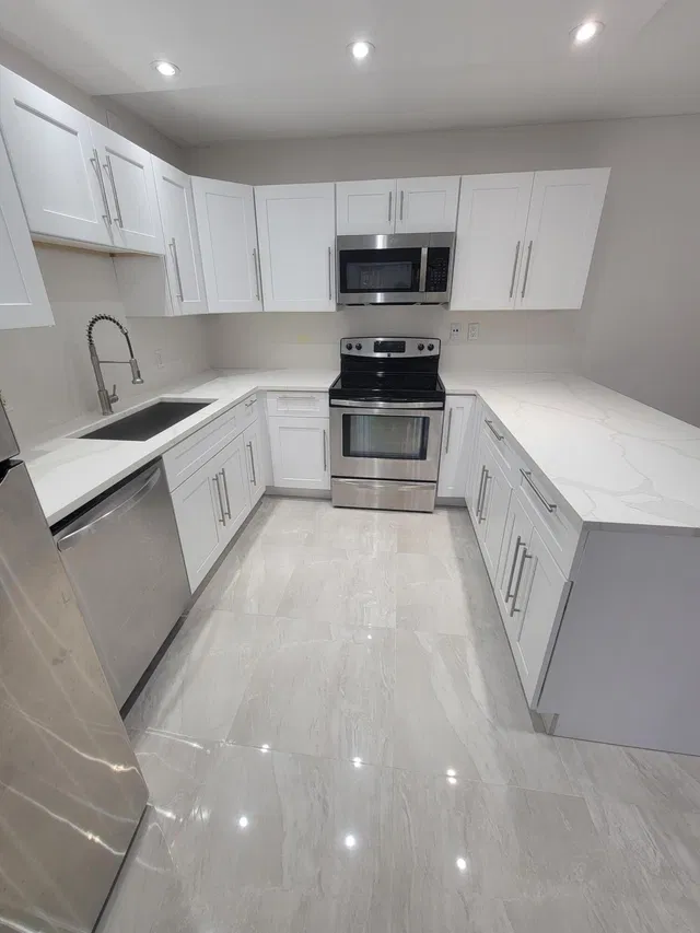 Residence photo 3
