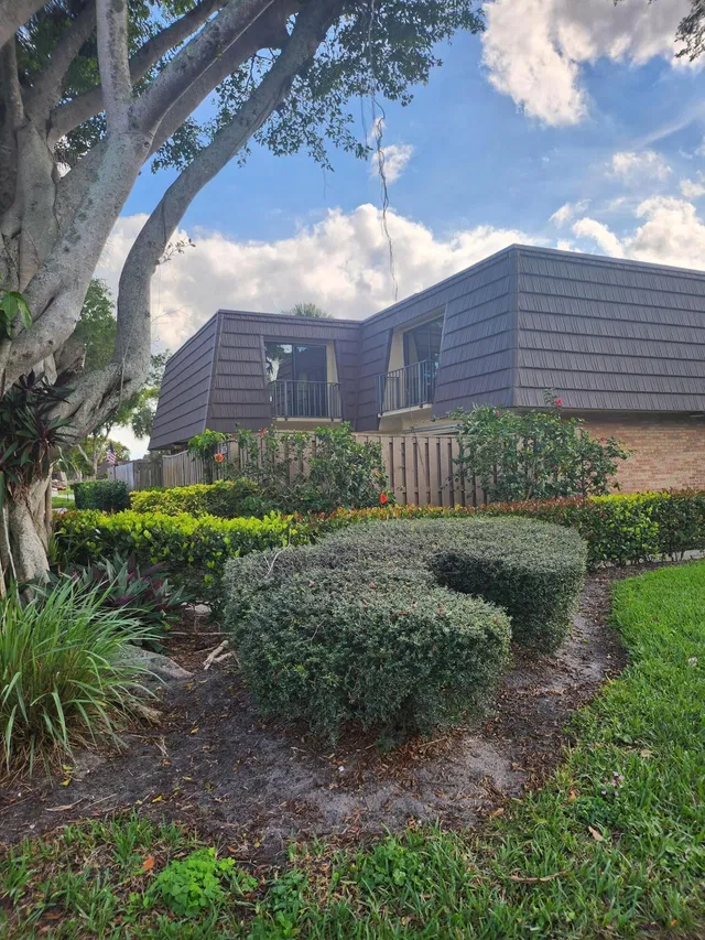 Residence photo 14