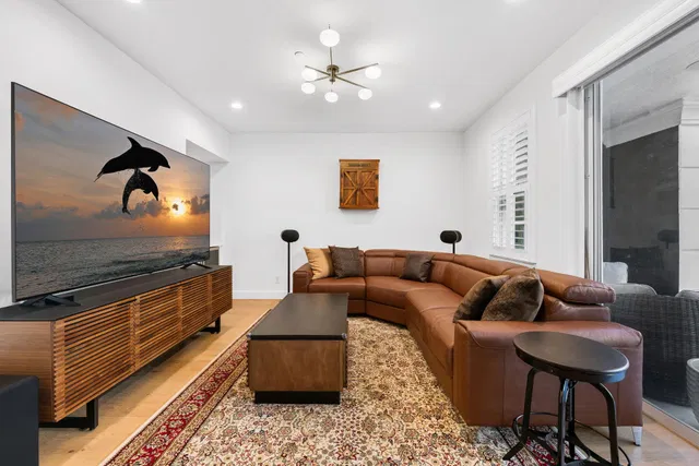 Residence photo 5