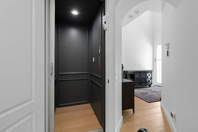 Residence photo 9