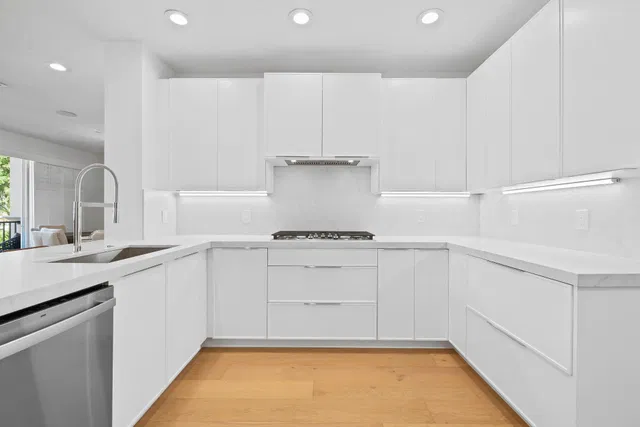 Residence photo 15