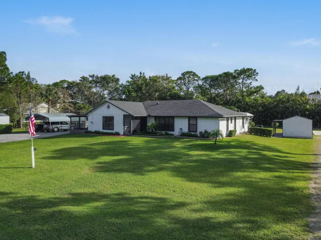 Residence photo 2