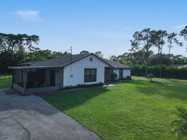 Residence photo 3