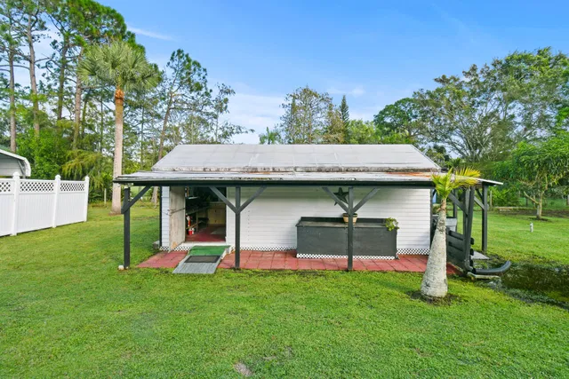 Residence photo 11