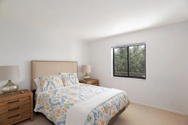  Unit 405 photo 16