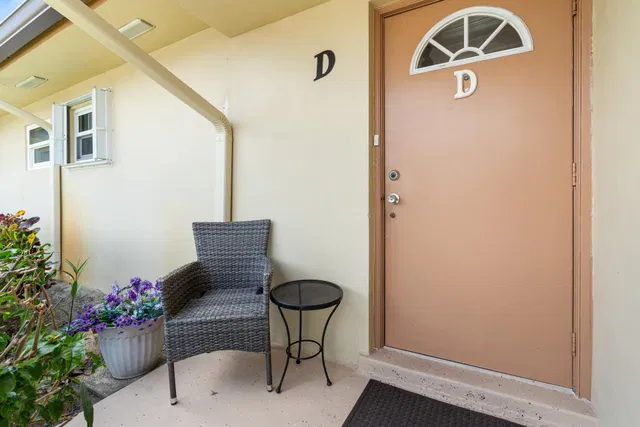 Unit D photo 26