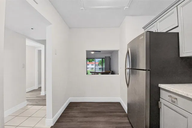 Unit K202 photo 13