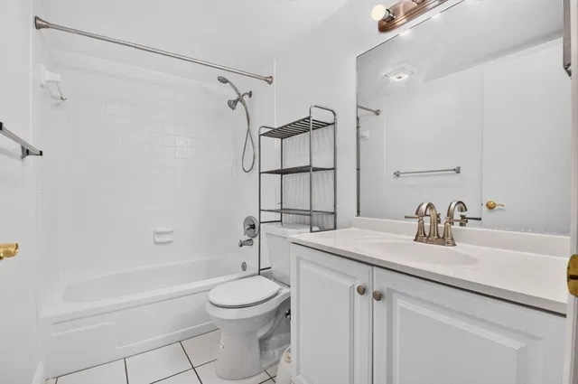 Unit K202 photo 19