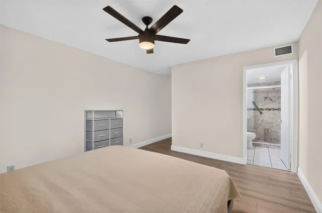Unit K202 photo 23