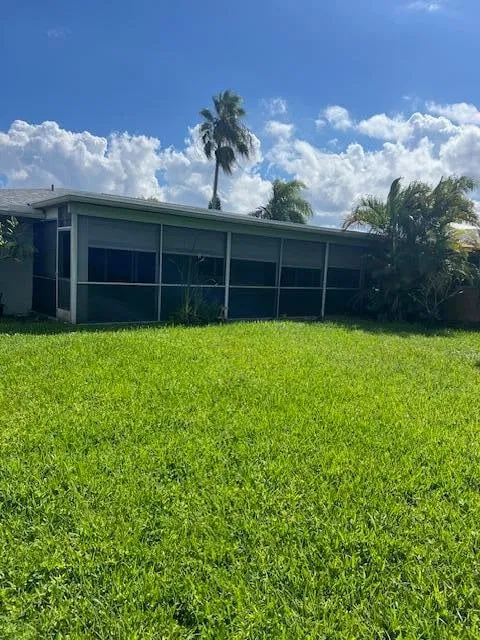 Residence photo 2