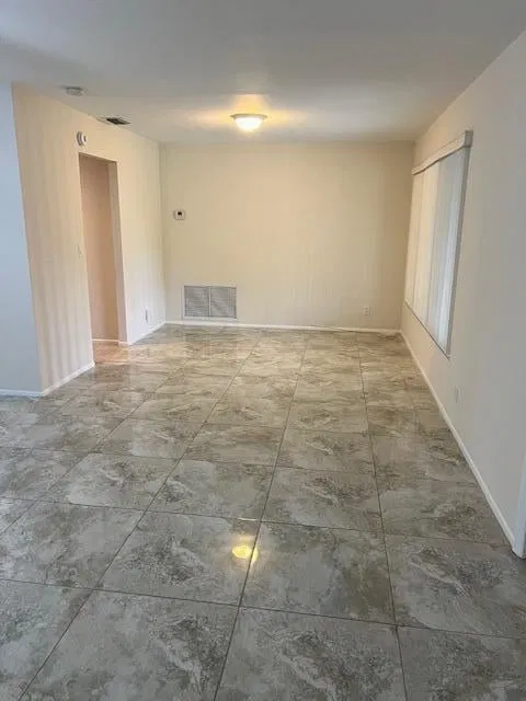 Residence photo 14