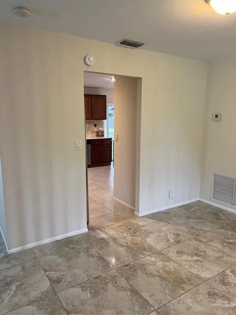 Residence photo 15