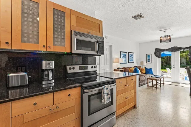 Palm Trail Delray Beach Residence photo 17
