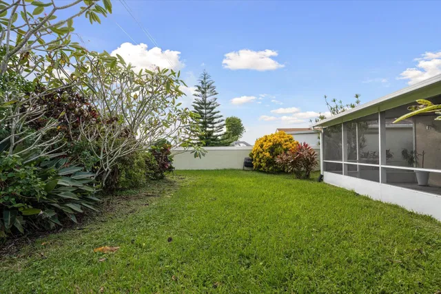 Residence photo 37
