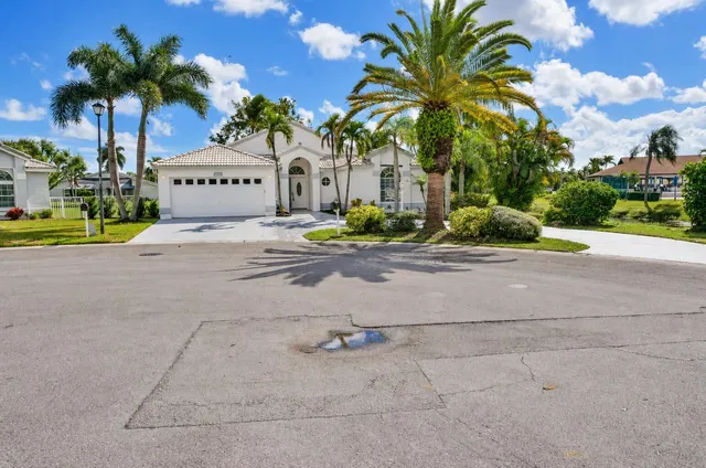 Residence photo 2